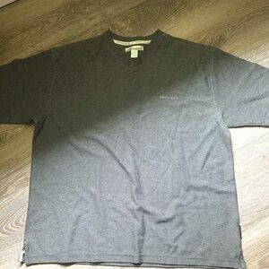 Perry Ellis Men's XL V-Neck Short Sleeve Shirt - Gray, Textured Knit